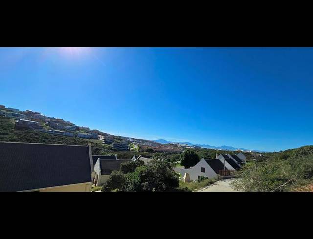 LAND FOR SALE IN VAKANSIEPLAAS